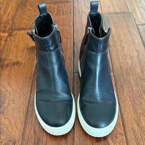 AEROSOLES wedge heel ankle sneaker